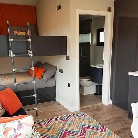Wild Atlantic Camp Luxury 4 Apartment